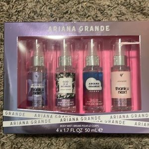 💕 New in box Ariana Grande body mist set 💕